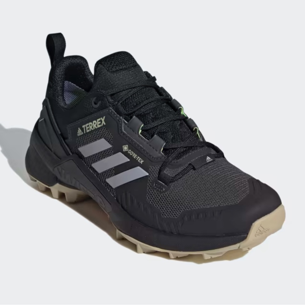 WOMEN’S ADIDAS TERREX SWIFT R3 GORE-TEX HIKING SHOES